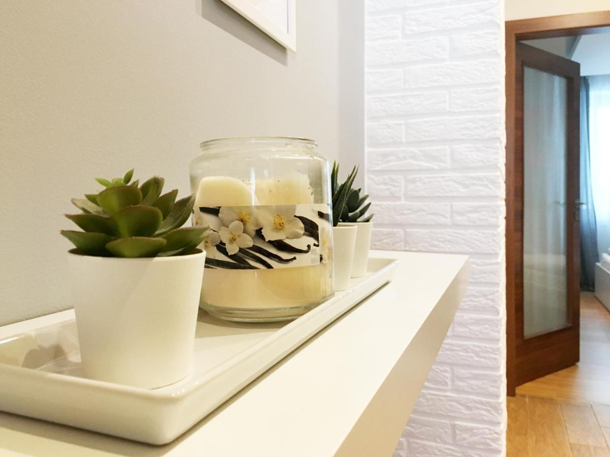 2Br Apt With Free Garage Parking, Close To The Historic Centre Bratislava Ngoại thất bức ảnh