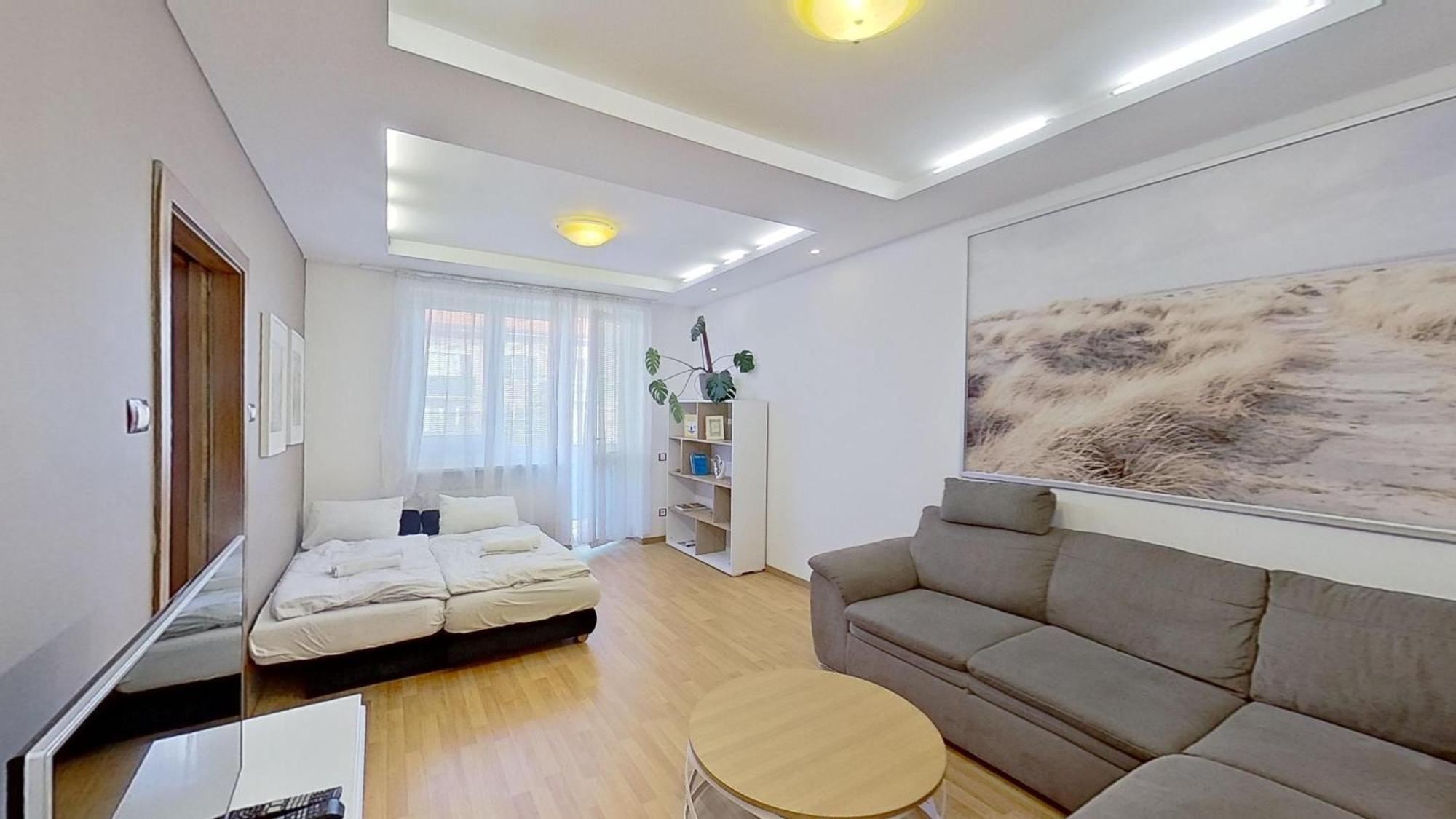 2Br Apt With Free Garage Parking, Close To The Historic Centre Bratislava Ngoại thất bức ảnh